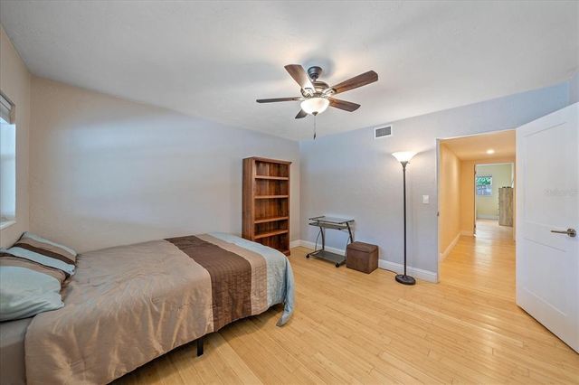 2905 BOUGAINVILLEA STREET, Sarasota, FL 34239