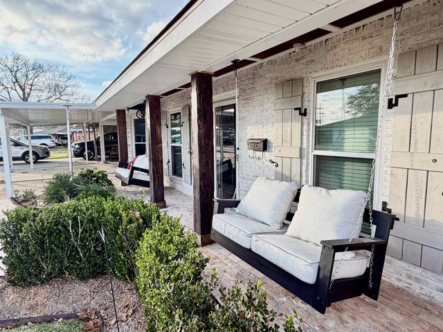 605 Douglas Dr, Houma, LA 70364