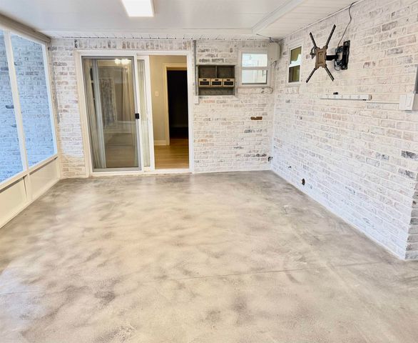 605 Douglas Dr, Houma, LA 70364