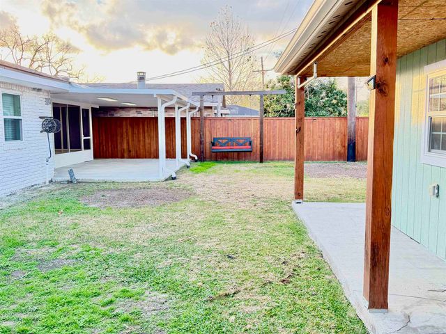 605 Douglas Dr, Houma, LA 70364