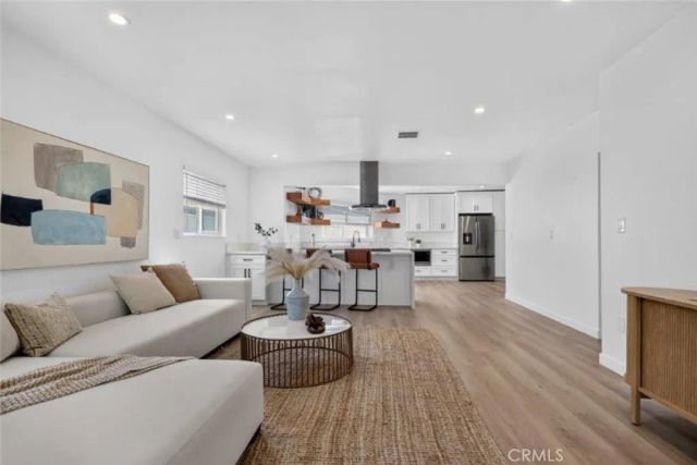 11946 Aneta Street, Los Angeles, CA 90230