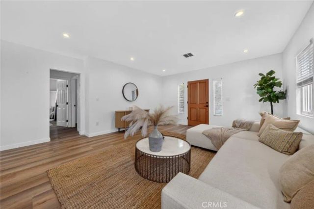 11946 Aneta Street, Los Angeles, CA 90230
