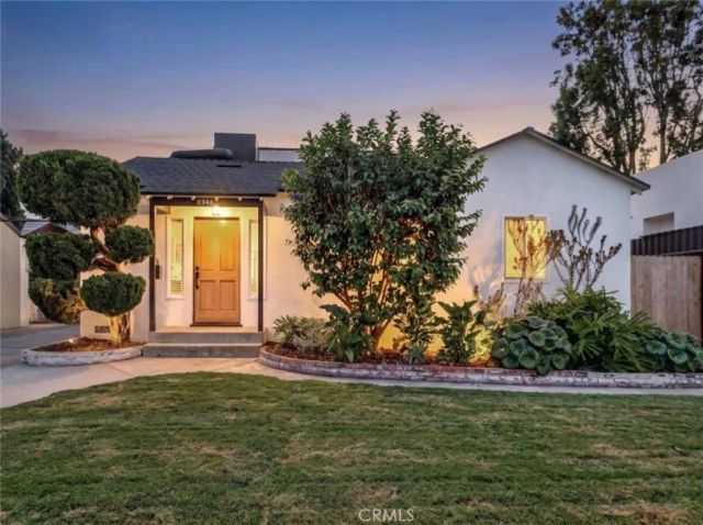 11946 Aneta Street, Los Angeles, CA 90230