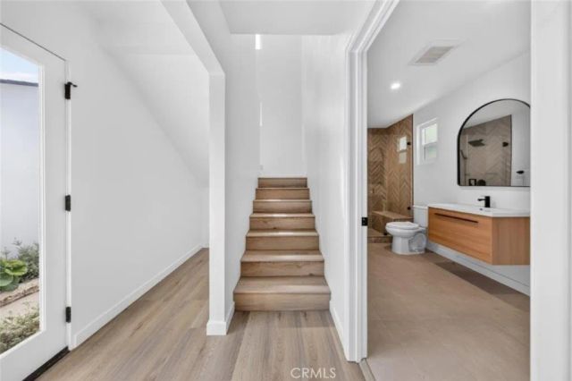 11946 Aneta Street, Los Angeles, CA 90230