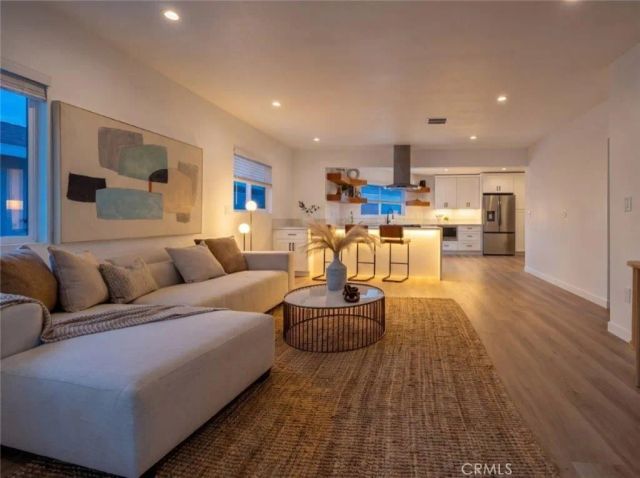 11946 Aneta Street, Los Angeles, CA 90230