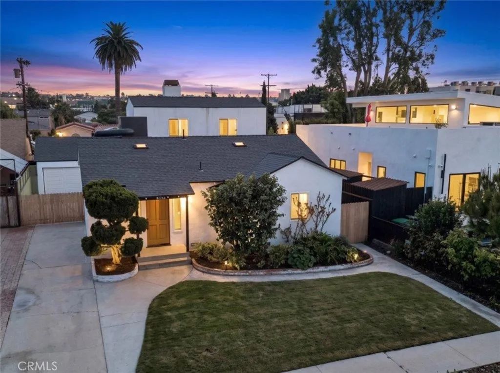11946 Aneta Street, Los Angeles, CA 90230
