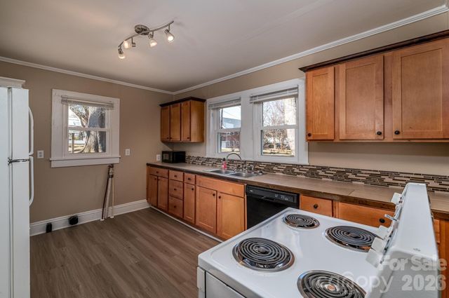 569 Hunter Avenue, Kannapolis, NC 28083