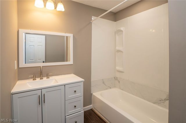 318 Elmport Avenue NE, Canton, OH 44704