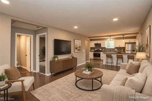 318 Elmport Avenue NE, Canton, OH 44704