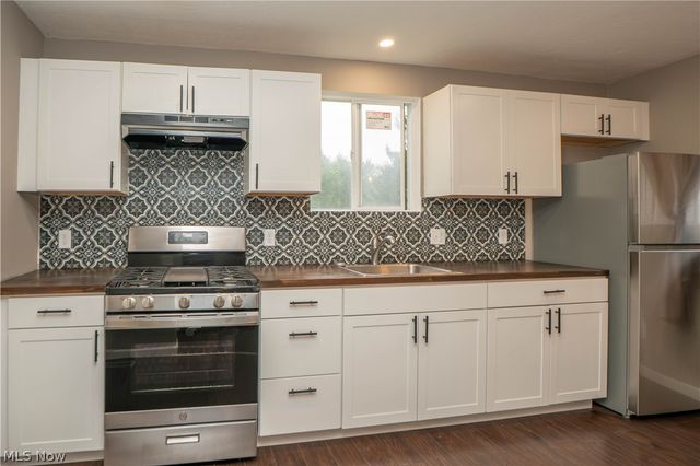 318 Elmport Avenue NE, Canton, OH 44704