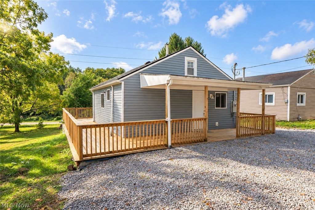 318 Elmport Avenue NE, Canton, OH 44704