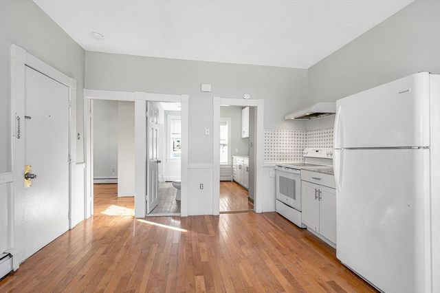 339 Lincoln St 2, Lowell, MA 01852