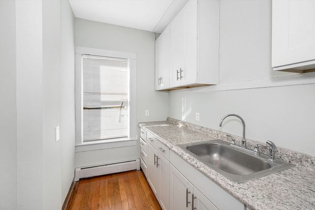 339 Lincoln St 2, Lowell, MA 01852