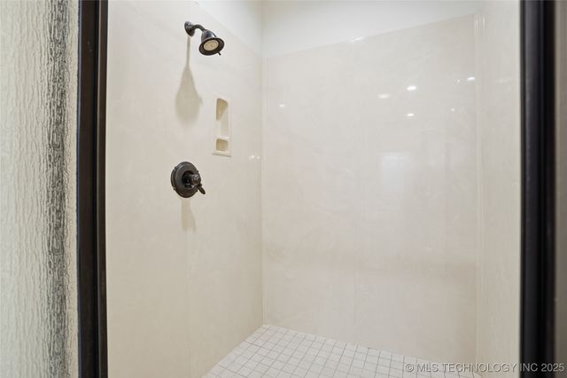 6003 E 117th Place, Tulsa, OK 74137