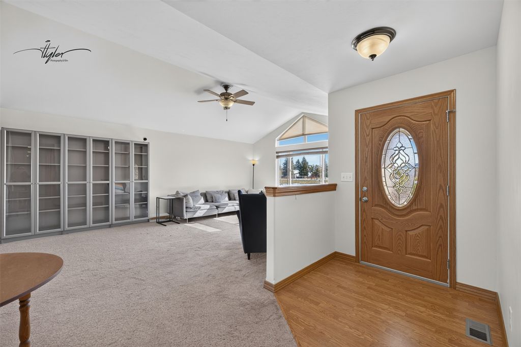 1010 Isy Loop, Helena, MT 59602 photo 5
