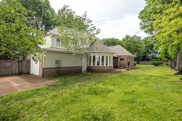 671 ANTEBELLUM CV, Collierville, TN 38017