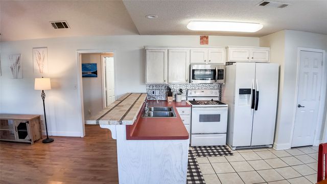 2332 Holly Trail E, Holly Lake Ranch, TX 75765