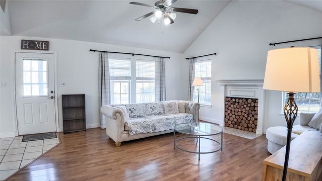 2332 Holly Trail E, Holly Lake Ranch, TX 75765