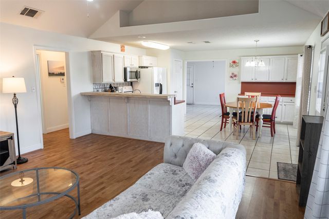 2332 Holly Trail E, Holly Lake Ranch, TX 75765