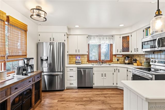 7412 Shawnee Road, Wheatfield, NY 14120