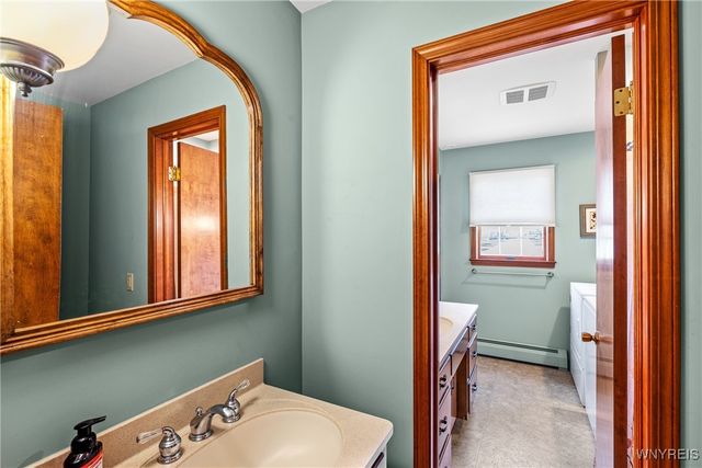 7412 Shawnee Road, Wheatfield, NY 14120