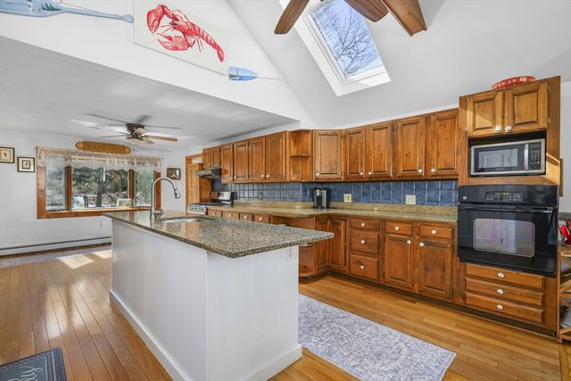 125 Wamsutta Rd, Eastham, MA 02642