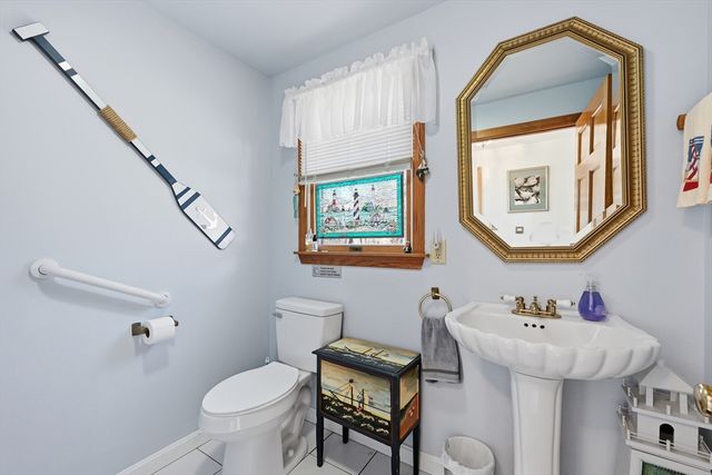 125 Wamsutta Rd, Eastham, MA 02642