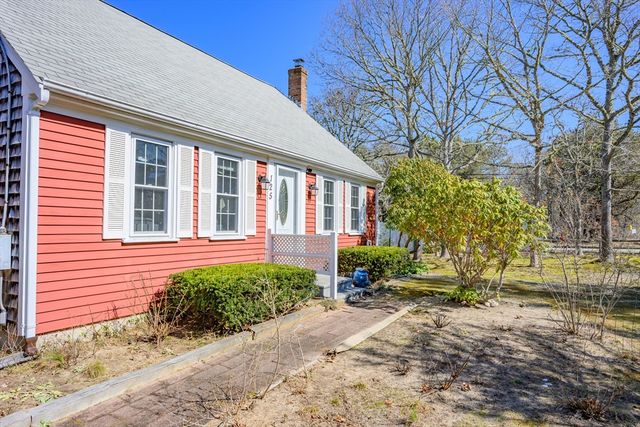 125 Wamsutta Rd, Eastham, MA 02642