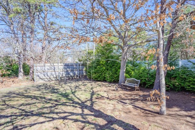 125 Wamsutta Rd, Eastham, MA 02642