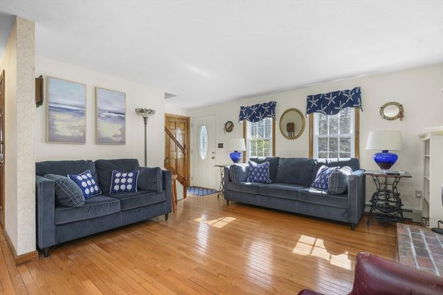 125 Wamsutta Rd, Eastham, MA 02642