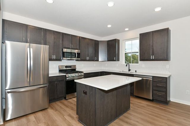 9546 S Bergamont DRIVE, Franklin, WI 53132