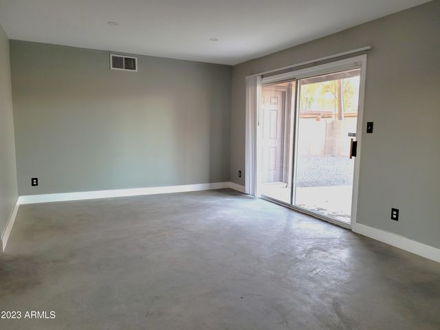 1400 W GENEVA Drive, Tempe, AZ 85282