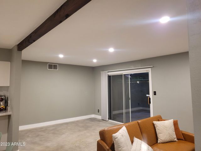 1400 W GENEVA Drive, Tempe, AZ 85282