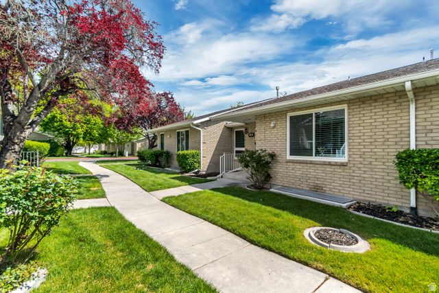1613 W CORNERSTONE DR, South Jordan, UT 84095