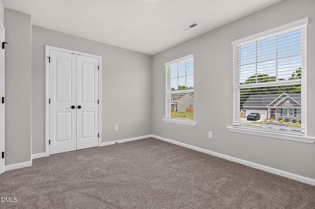108 Knotts Loop, Lillington, NC 27546