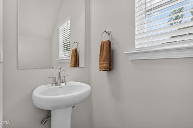 108 Knotts Loop, Lillington, NC 27546