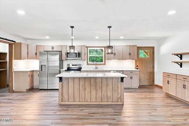 901 Nibor Way, Newport, TN 37821