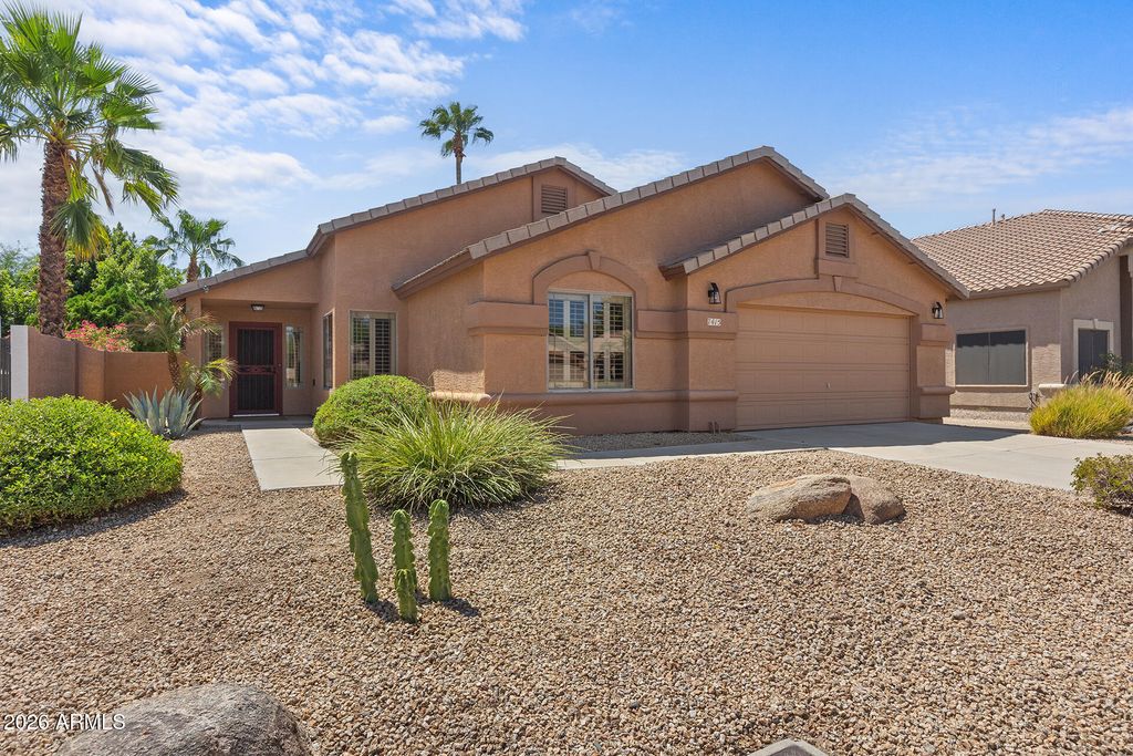 7415 W AURORA Drive, Glendale, AZ 85308 — exterior