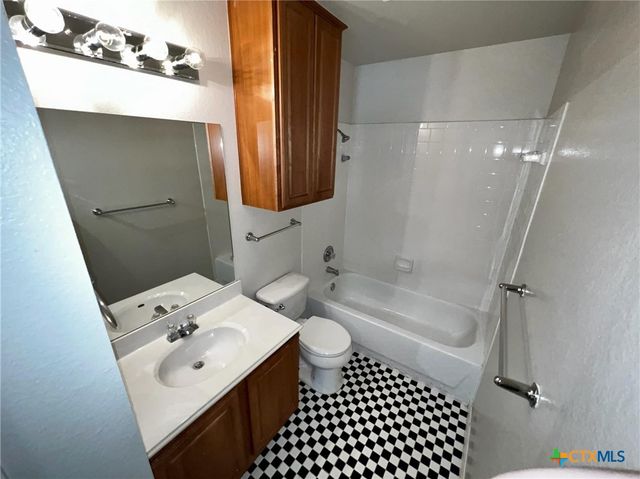 803 Sable Trail Ct, Round Rock, TX 78664