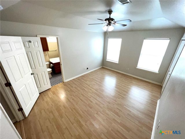803 Sable Trail Ct, Round Rock, TX 78664