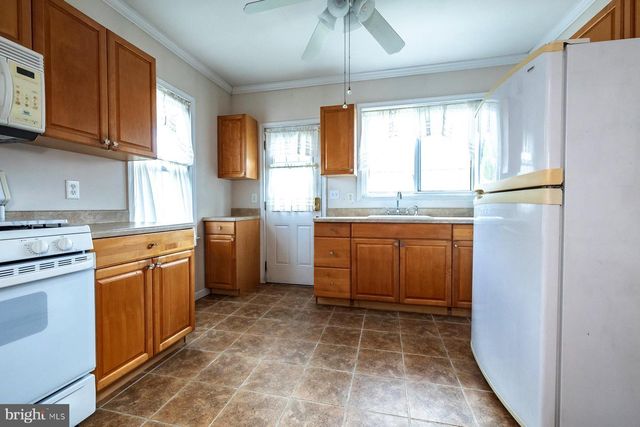 901 POWELL ST, Gloucester City, NJ 08030