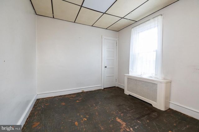 901 POWELL ST, Gloucester City, NJ 08030