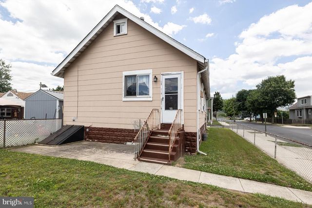 901 POWELL ST, Gloucester City, NJ 08030