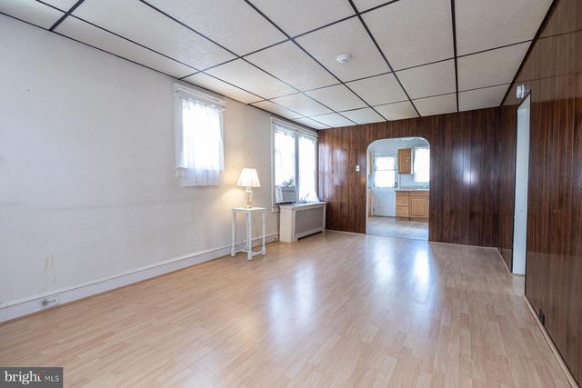 901 POWELL ST, Gloucester City, NJ 08030