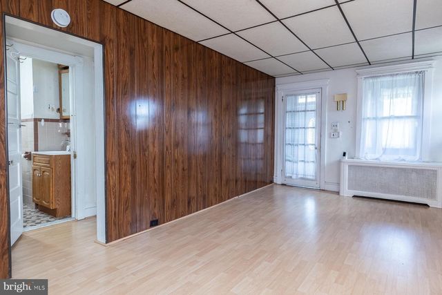 901 POWELL ST, Gloucester City, NJ 08030