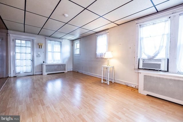 901 POWELL ST, Gloucester City, NJ 08030