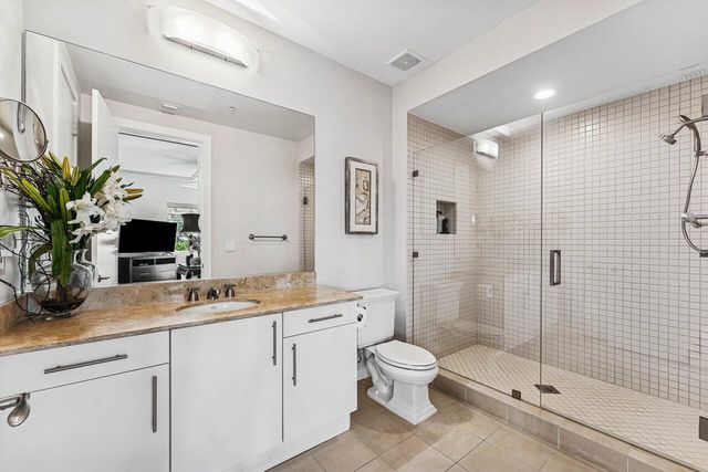 335 SE 6th Avenue 304, Delray Beach, FL 33483