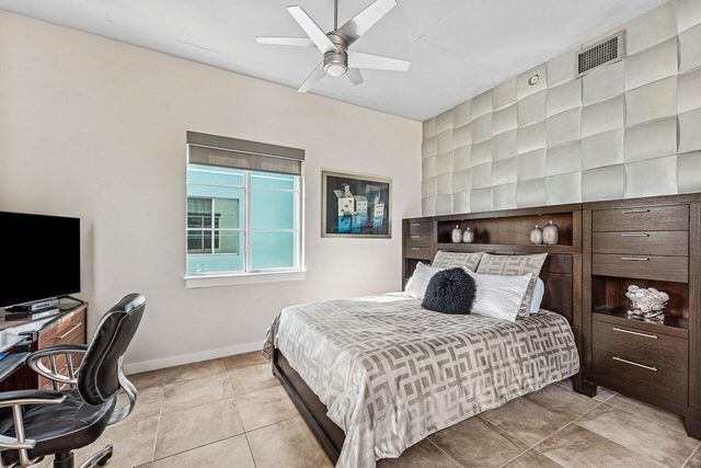 335 SE 6th Avenue 304, Delray Beach, FL 33483