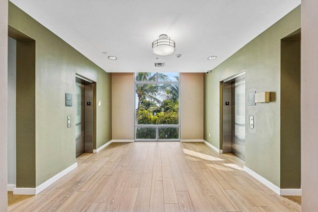 335 SE 6th Avenue 304, Delray Beach, FL 33483