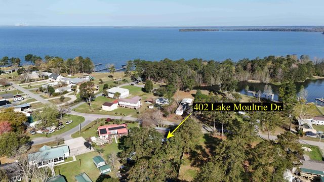 402 Lake Moultrie Drive, Bonneau, SC 29431